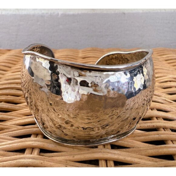 Vintage 90's Silpada Wavy Hammered 925 Silver Cuff Bracelet Bangle 50 grams - Picture 1 of 8